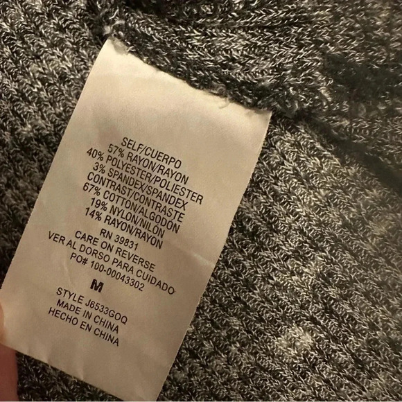 Altar’d State gray lace 3/4 sleeve blouse size M - Picture 6 of 7